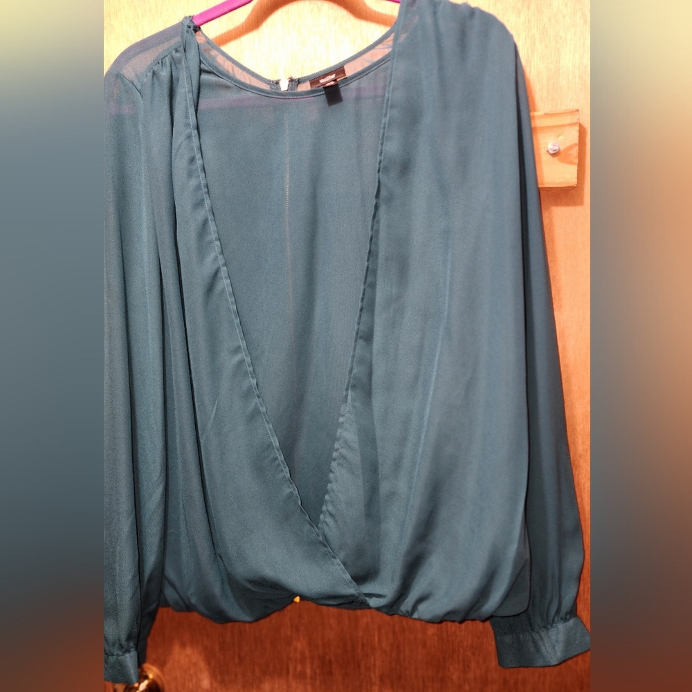 Sheer hunter green blouse
